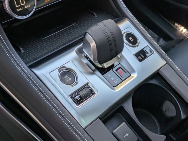 Vehicle image 14 of 15