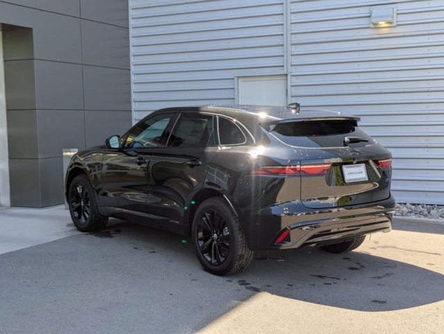Vehicle image 7 of 15
