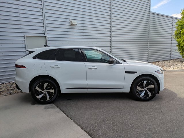 Vehicle image 4 of 15