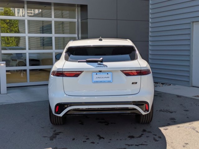 Vehicle image 6 of 15