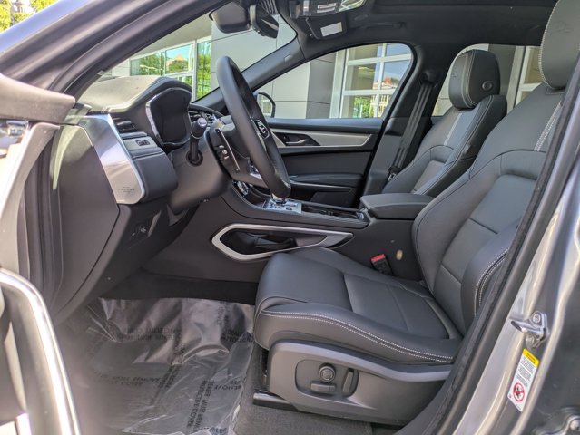 Vehicle image 11 of 15