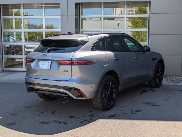 Vehicle image 5 of 15