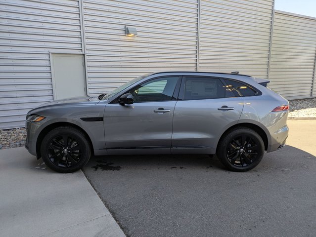 Vehicle image 8 of 15