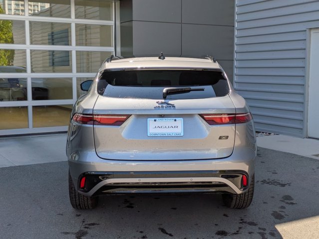 Vehicle image 6 of 15
