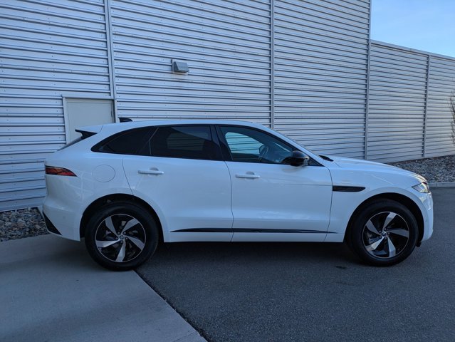 Vehicle image 4 of 15