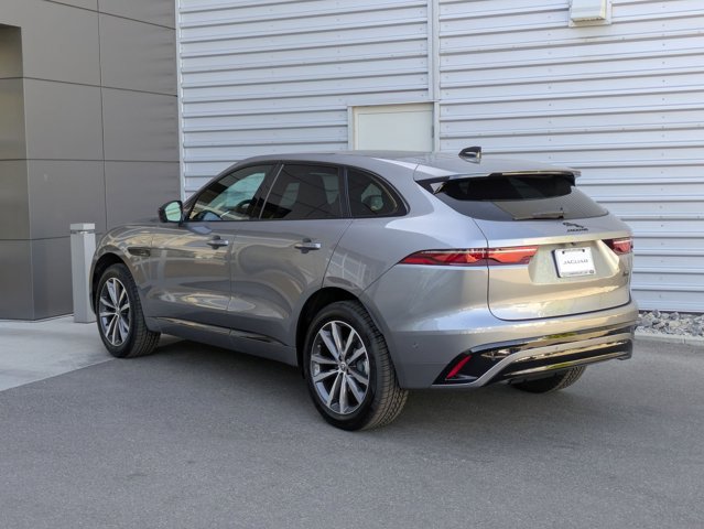 Vehicle image 7 of 15