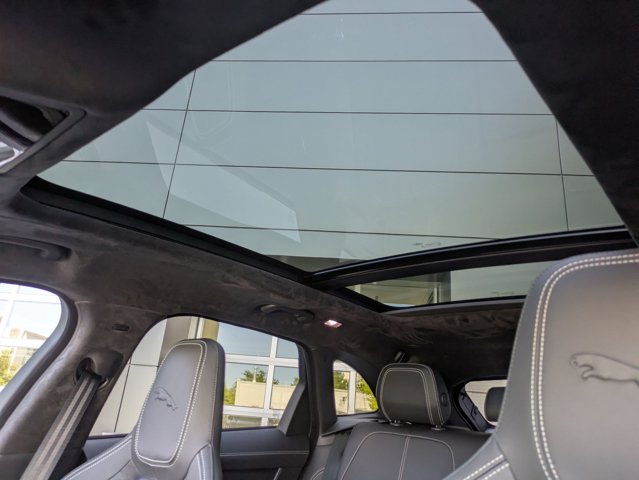 Vehicle image 12 of 15