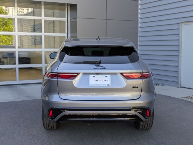 Vehicle image 6 of 15