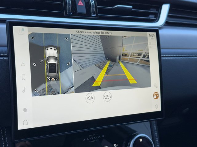 Vehicle image 11 of 15