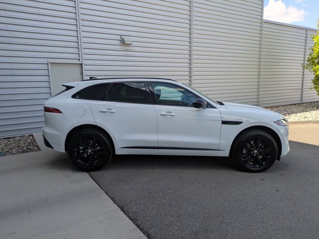 Vehicle image 6 of 27