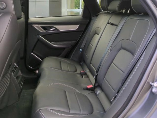 Vehicle image 24 of 27