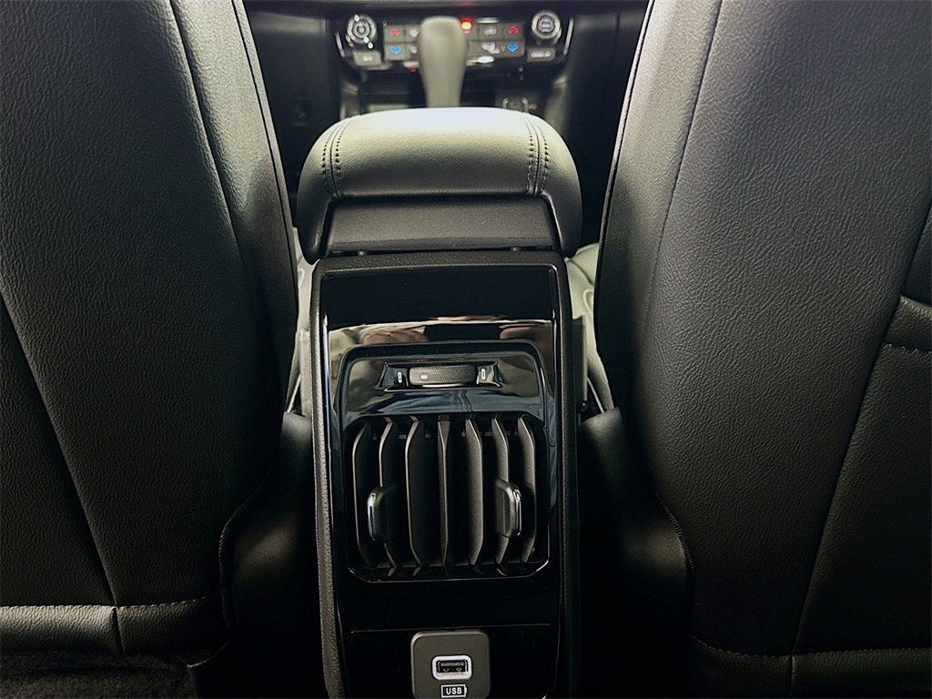 2026 Jeep Compass Limited Image 30 of 34