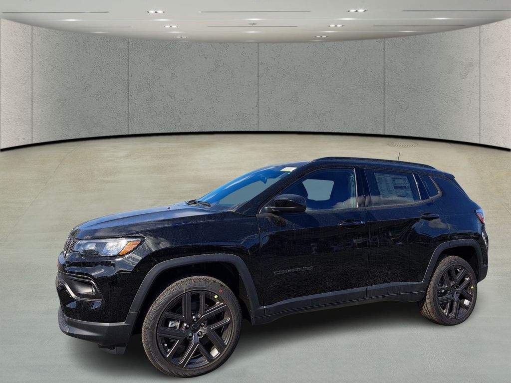 2026 Jeep Compass Latitude Altitude Image 2 of 27