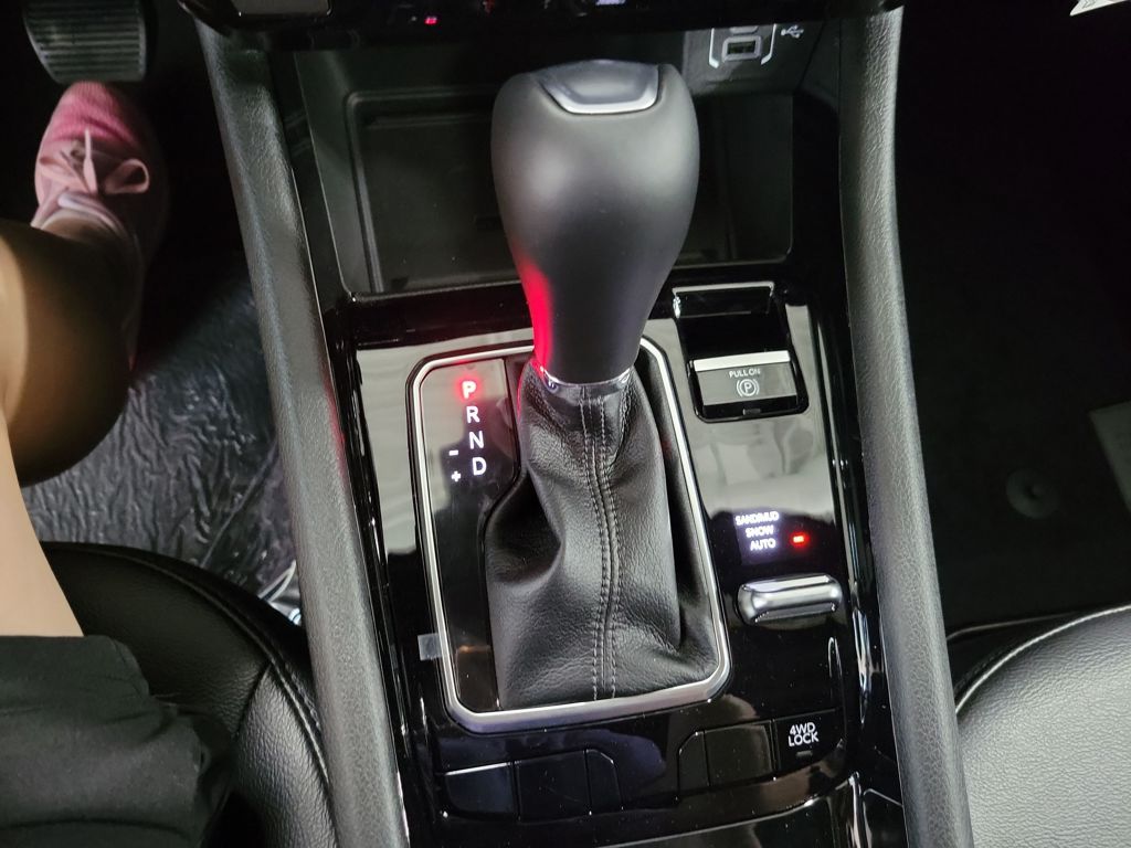 2026 Jeep Compass Latitude Image 14 of 21