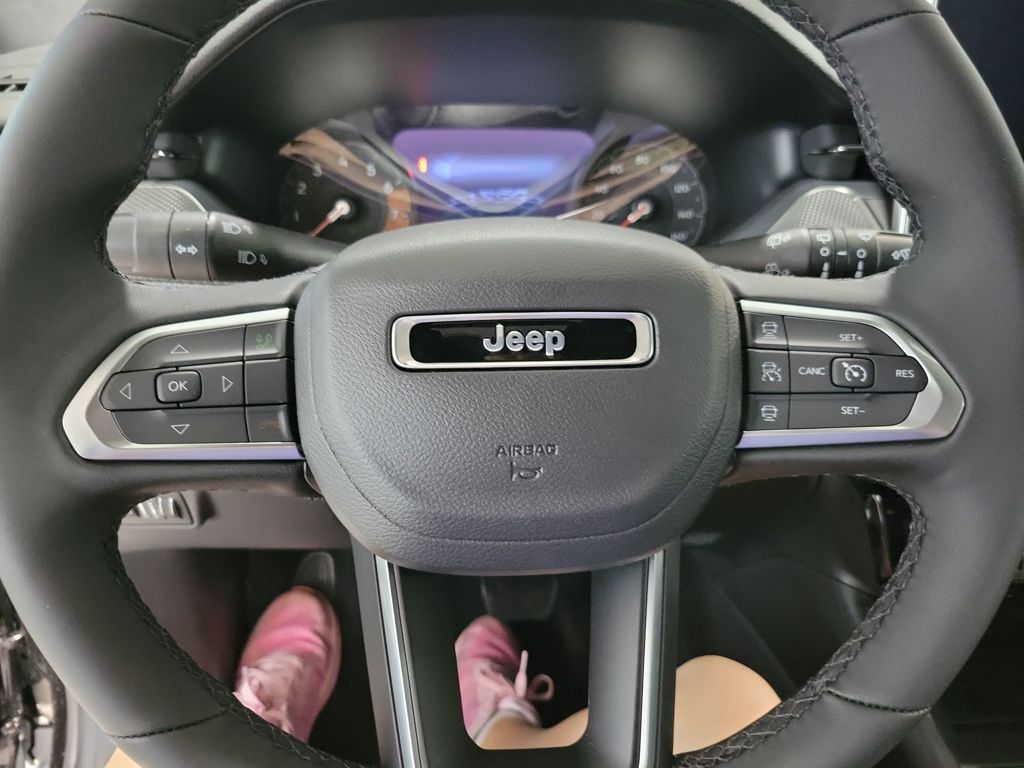 2026 Jeep Compass Latitude Image 11 of 21