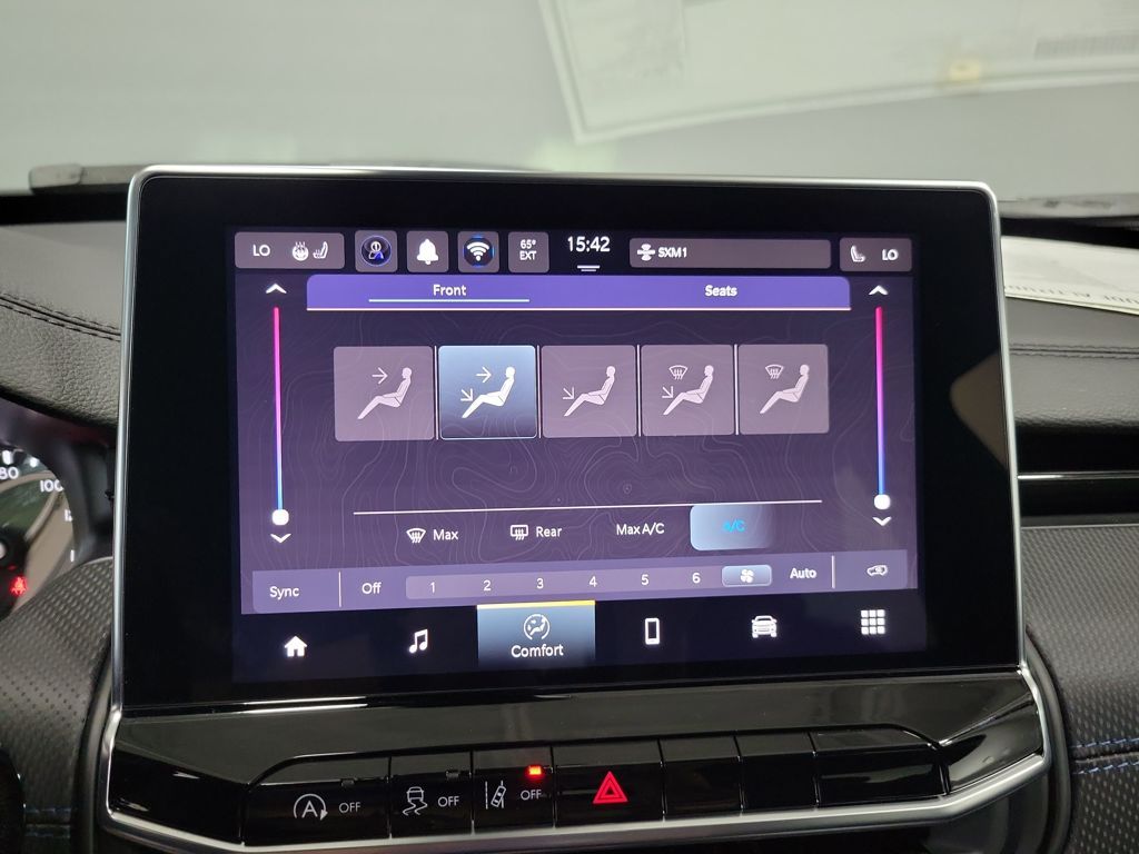 2026 Jeep Compass Latitude Image 13 of 21