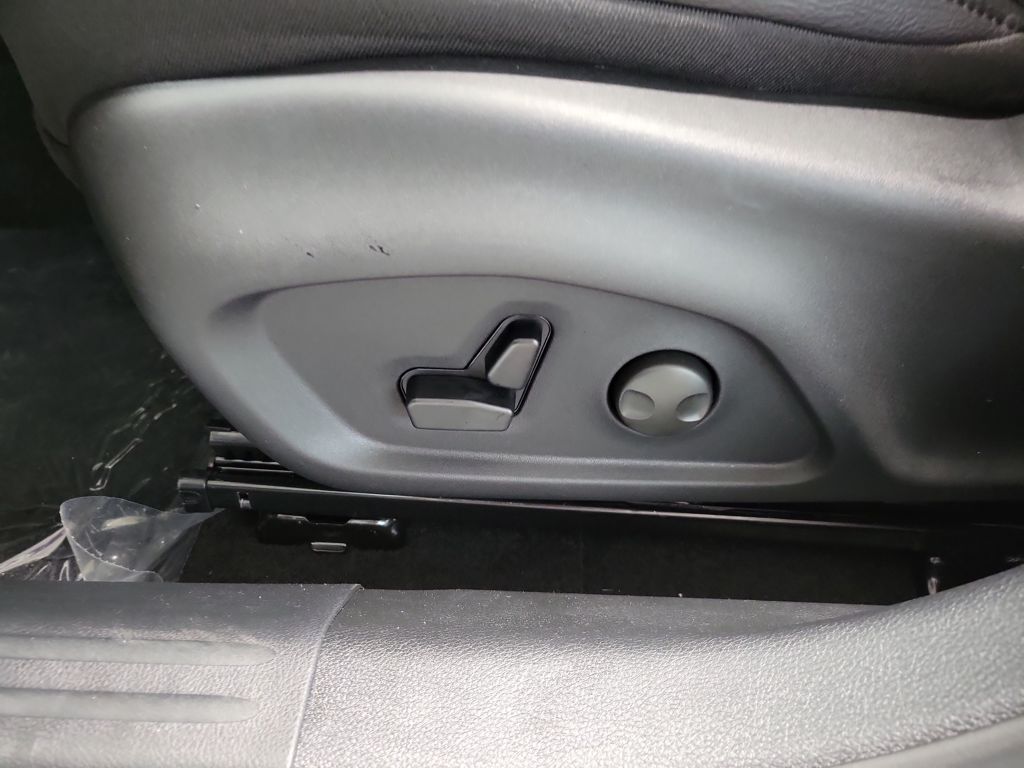 2026 Jeep Compass Latitude Image 21 of 21