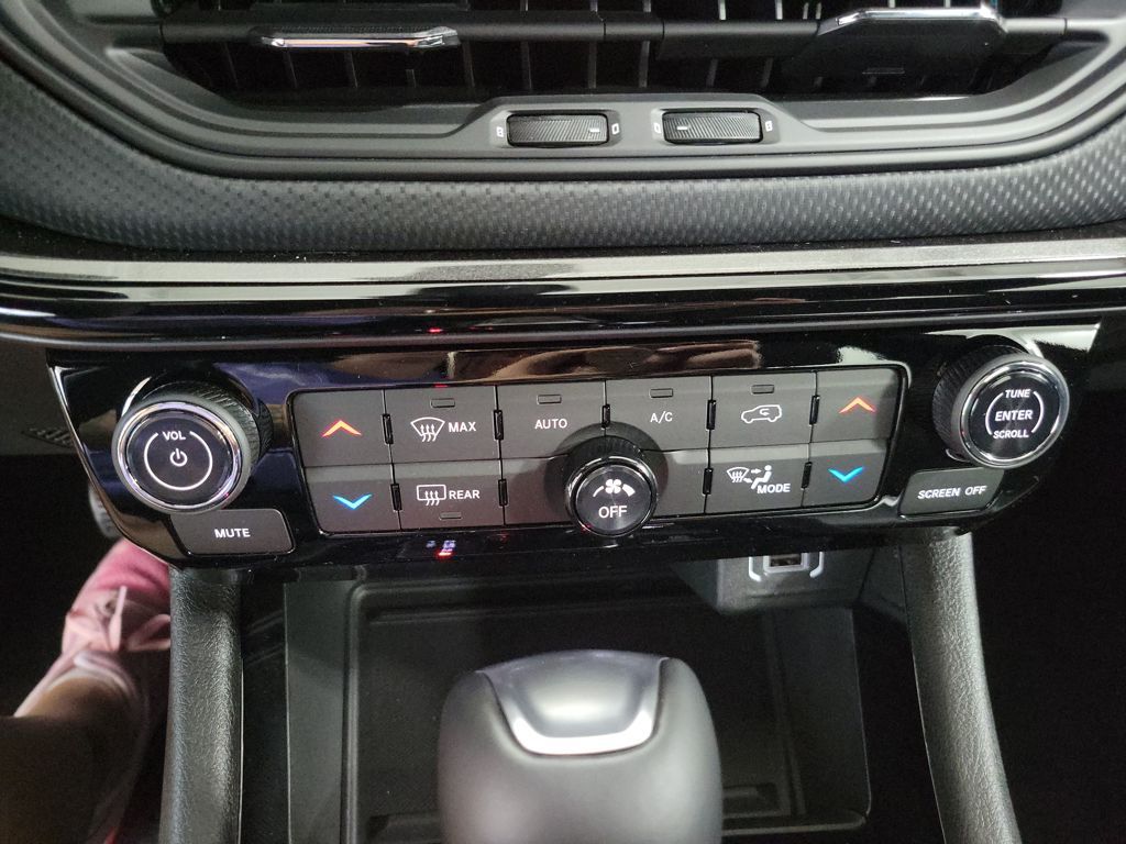 2026 Jeep Compass Latitude Image 19 of 21