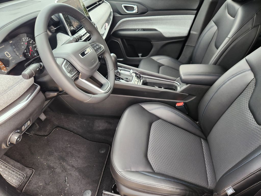 2026 Jeep Compass Latitude Image 21 of 24