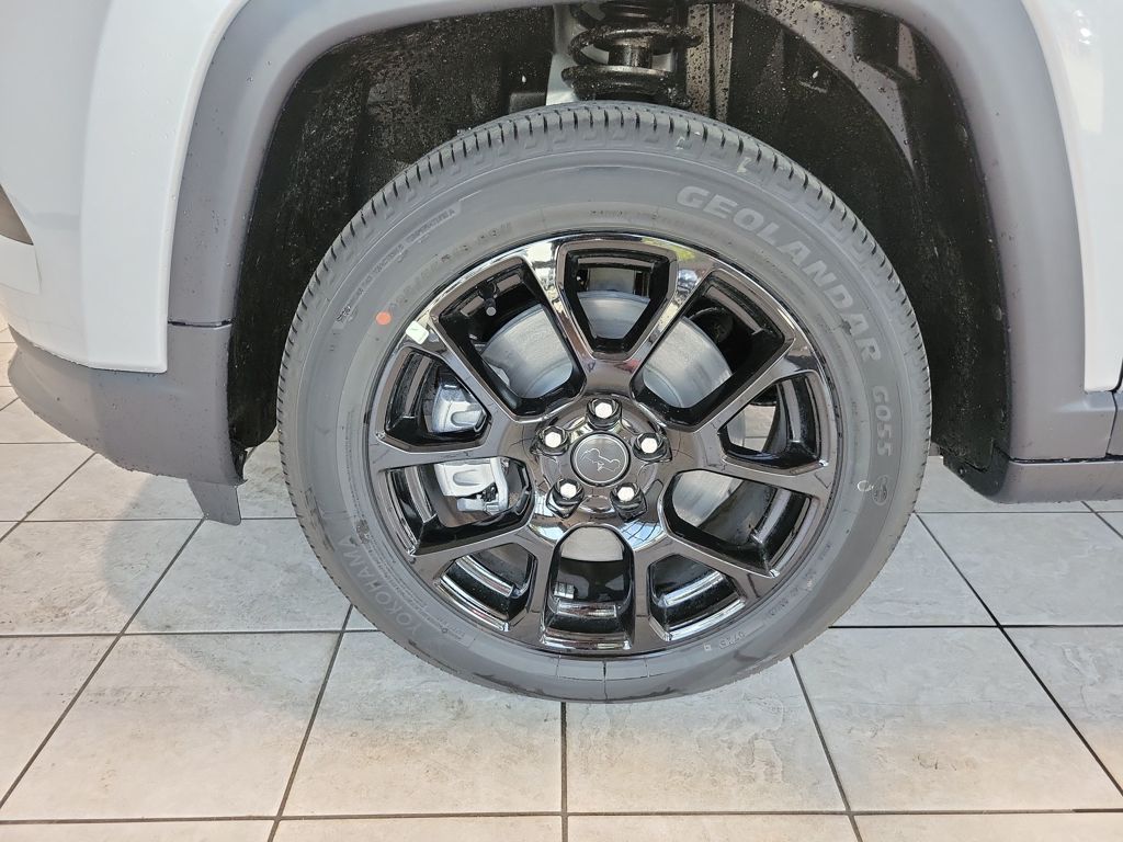 2026 Jeep Compass Latitude Image 10 of 24