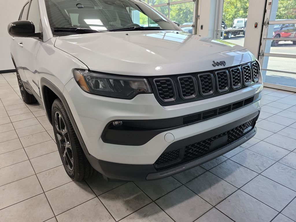 2026 Jeep Compass Latitude Image 20 of 24