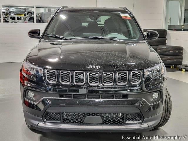 2026 Jeep Compass Latitude Altitude Image 2 of 22