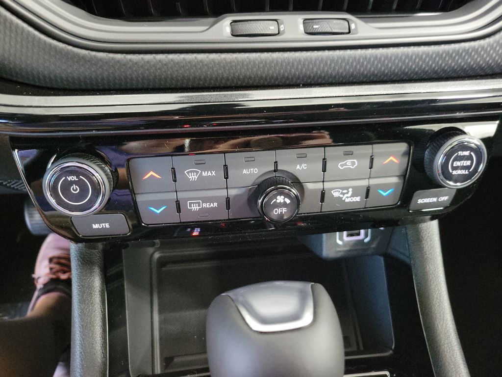 2026 Jeep Compass Latitude Image 21 of 22