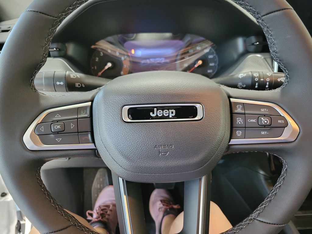 2026 Jeep Compass Latitude Image 11 of 22