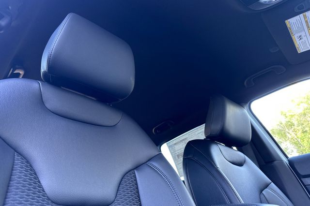 2026 Jeep Compass Latitude Image 14 of 27