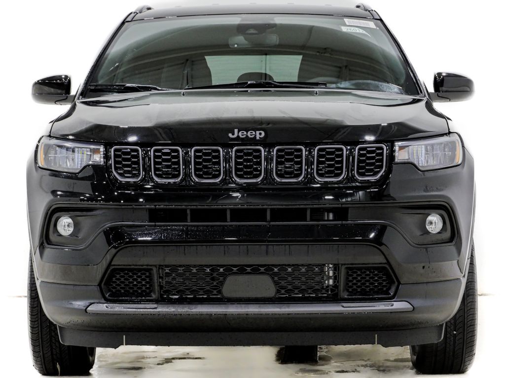 2026 Jeep Compass Latitude Image 2 of 28