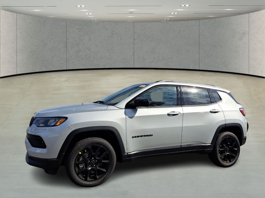 2026 Jeep Compass Latitude Altitude Image 3 of 28
