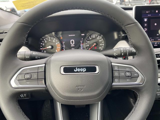 2026 Jeep Compass Limited Image 9 of 15