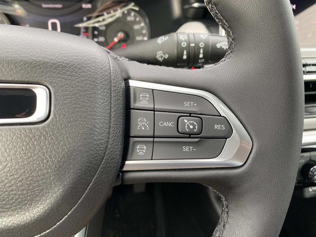 2026 Jeep Compass Limited Image 13 of 15