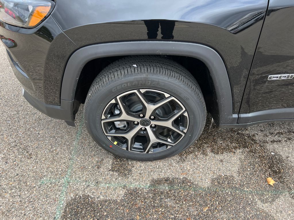 2026 Jeep Compass Limited Image 13 of 27