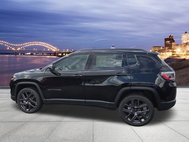 2026 Jeep Compass Limited Altitude Image 2 of 12