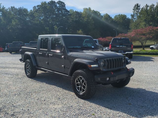 2026 Jeep Gladiator Rubicon Image 3 of 36