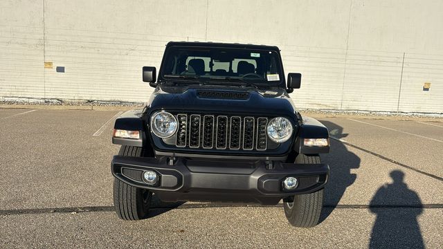 2026 Jeep Gladiator Sport S Image 2 of 29