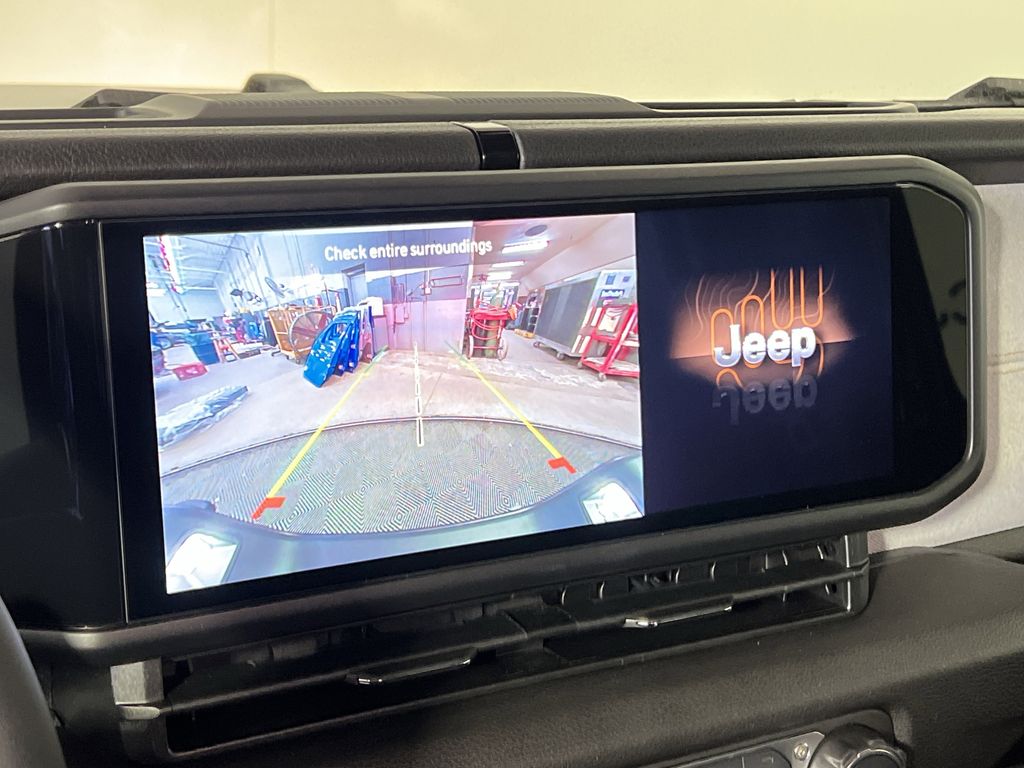 2026 Jeep Gladiator Sport S Image 14 of 24