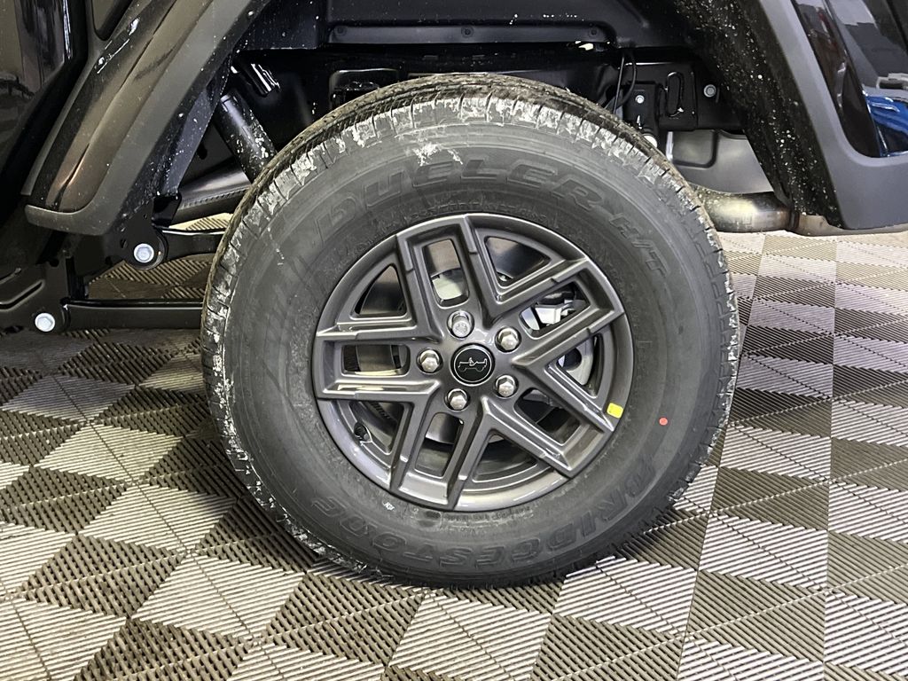 2026 Jeep Gladiator Sport S Image 5 of 24