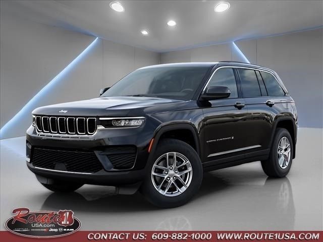 2026 Jeep Grand Cherokee Laredo Image 1 of 27