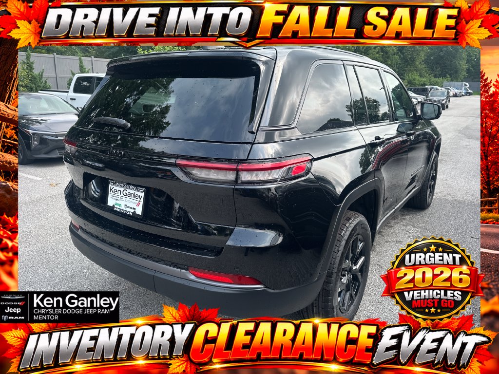 2026 Jeep Grand Cherokee Laredo Altitude Image 3 of 26