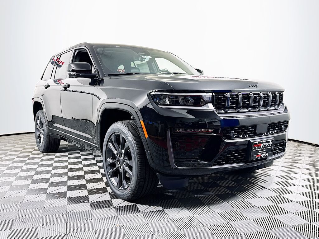 2026 Jeep Grand Cherokee Limited Reserve Image 2 of 33