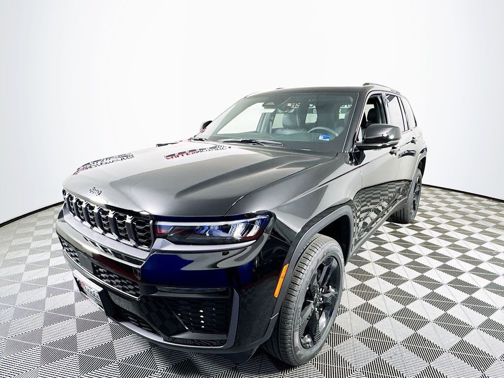 2026 Jeep Grand Cherokee Limited Image 1 of 31