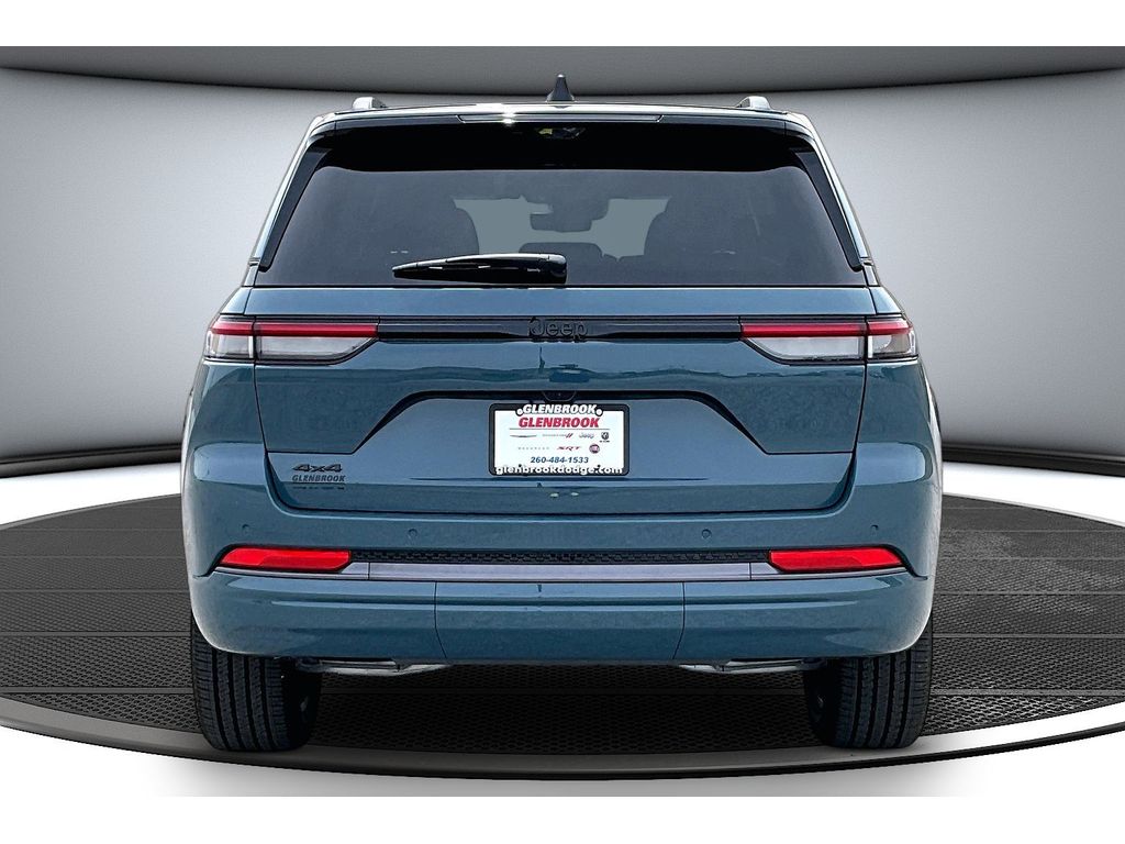 2026 Jeep Grand Cherokee Limited Reserve Image 2 of 17
