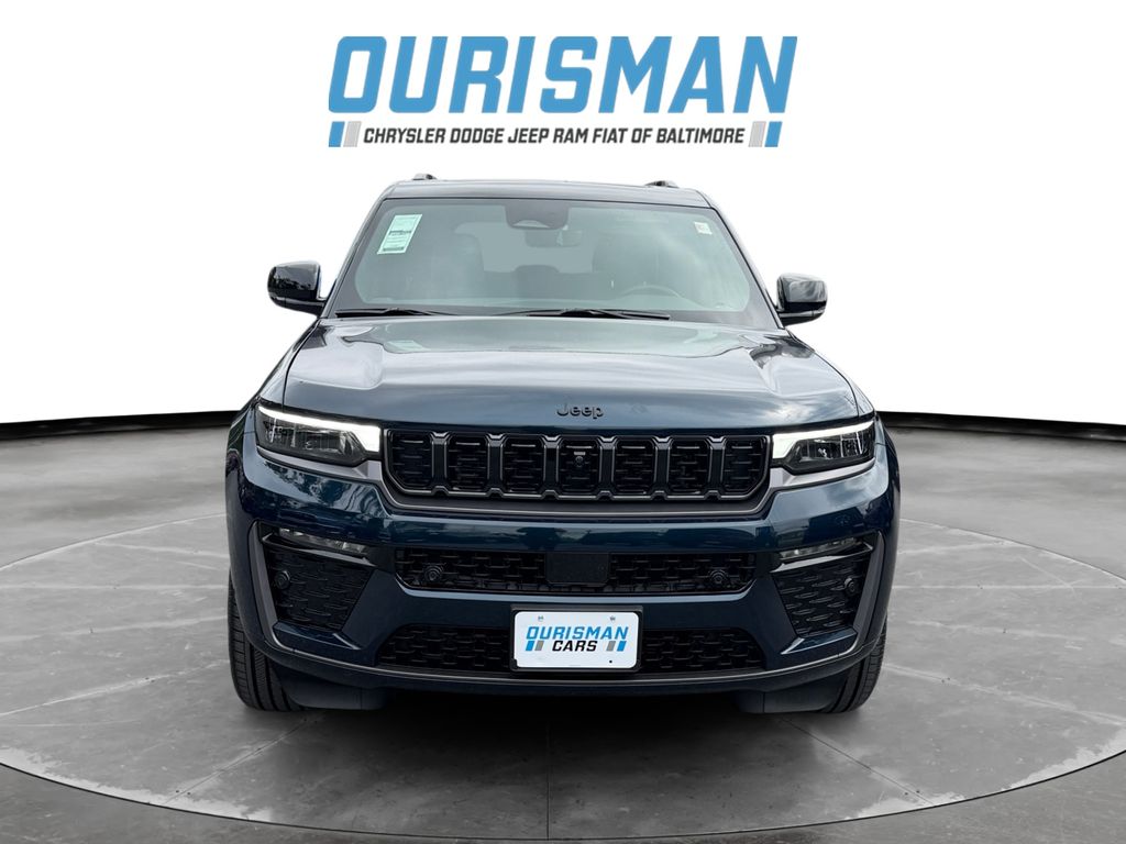 2026 Jeep Grand Cherokee Summit Image 2 of 21