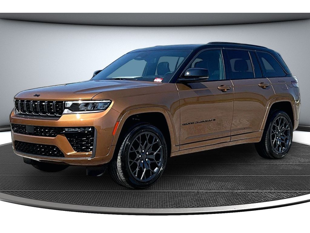 2026 Jeep Grand Cherokee Summit Image 2 of 58