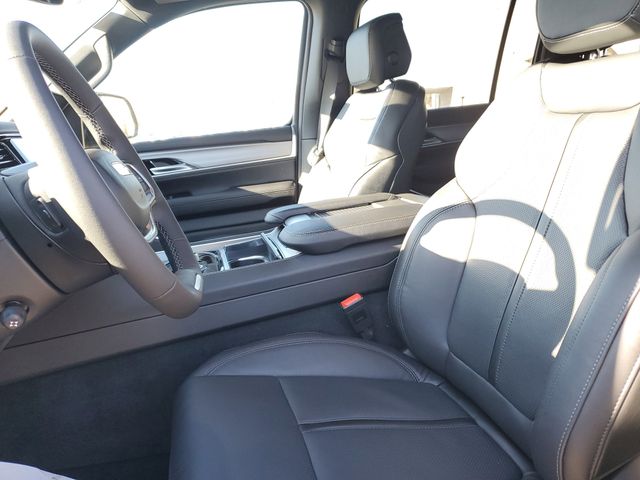 2026 Jeep Grand Wagoneer Limited Altitude Image 8 of 16