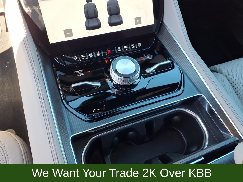 2026 Jeep Grand Wagoneer Summit Obsidian Image 13 of 16