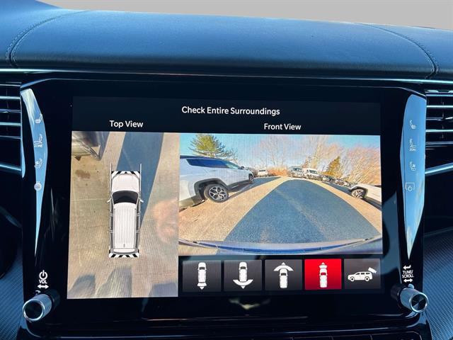 2026 Jeep Grand Wagoneer Summit Obsidian Image 8 of 18