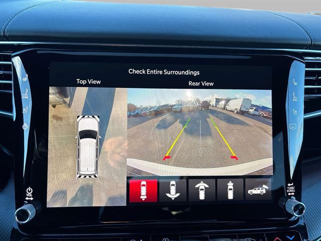 2026 Jeep Grand Wagoneer Summit Obsidian Image 10 of 18